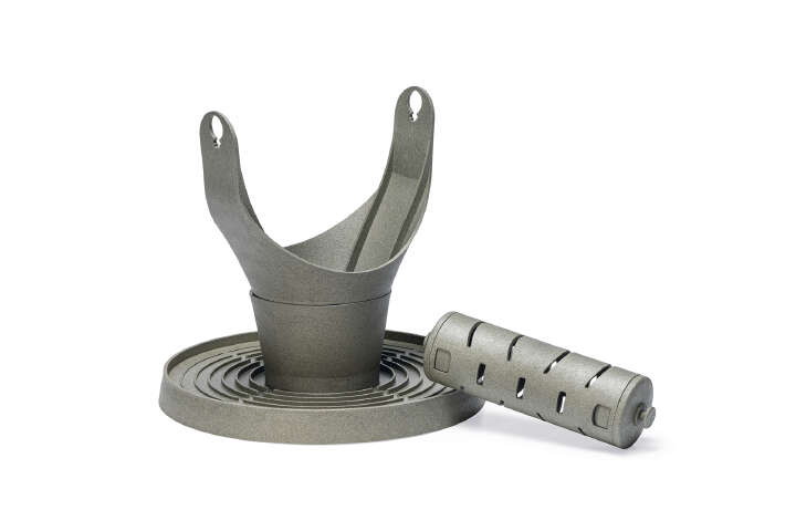 beeztees Hühner Spiel- und Snackturm